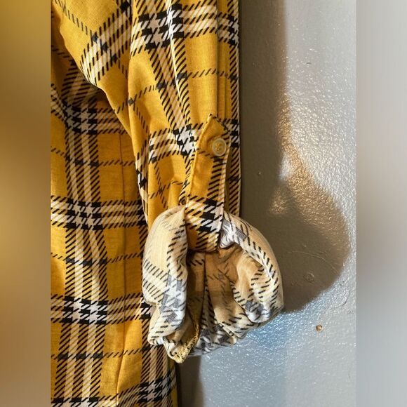Eye Candy yellow plaid button up blouse - Picture 4 of 5